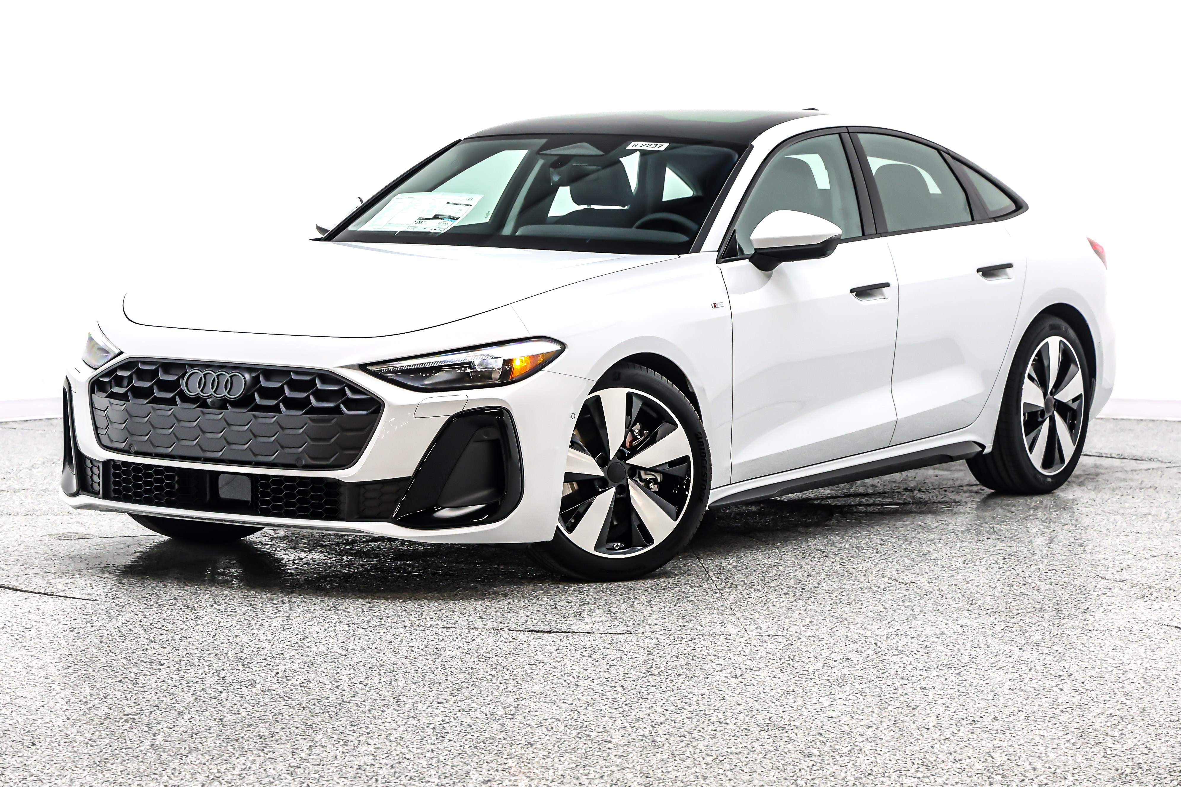 アウディ 8T型 A5 17インチ　コンチネンタルNC7225/50R17① New A5 for Sale | Audi Fletcher Jones